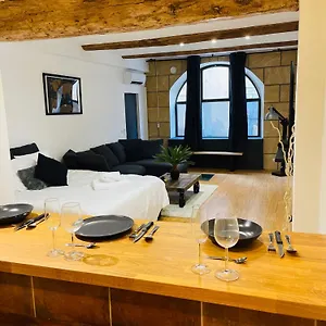 Apartment Aix-en-provence, Atypique Quartier Hyper Centre France